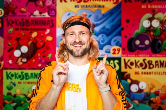 en person med skjegg og bart