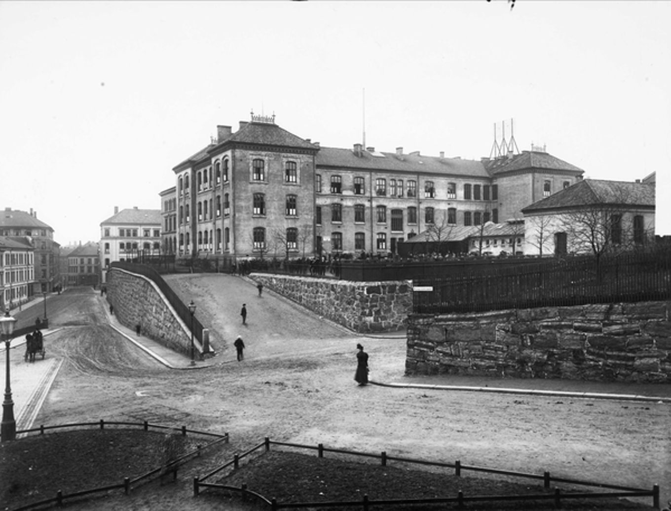 Bilde av Ruseløkka skole 1890
